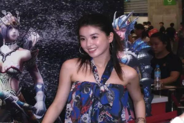 暗月岛探险全攻略：快速到达与资源收集
